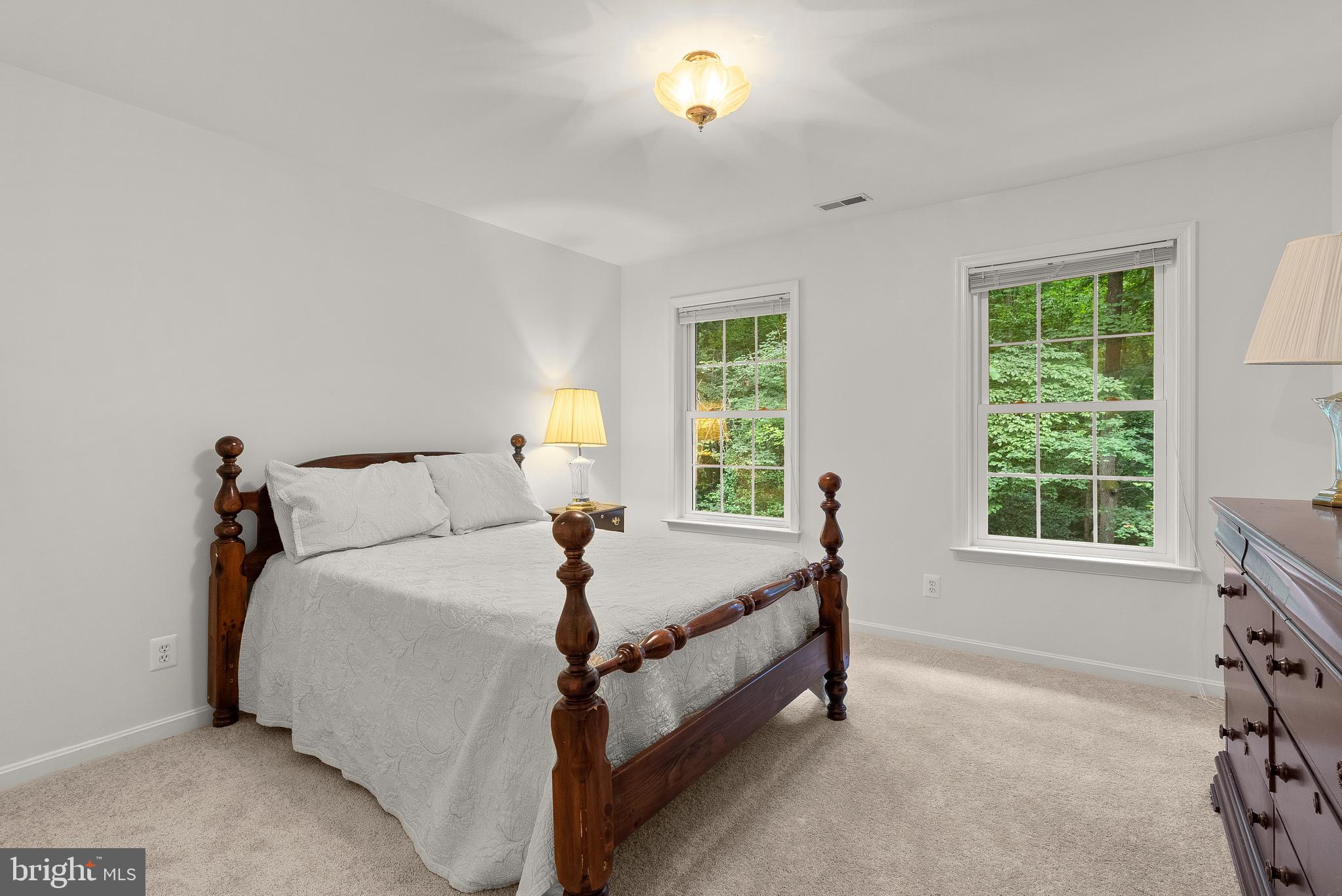 11928 LYONS GLEN COURT