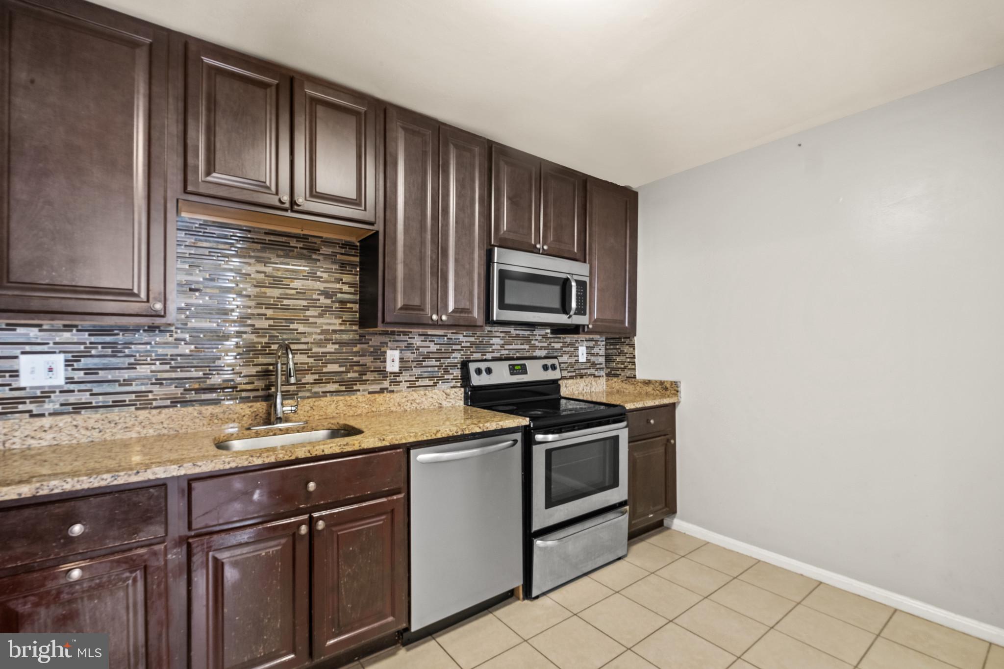 4520 C Ratcliff Pl #36-M