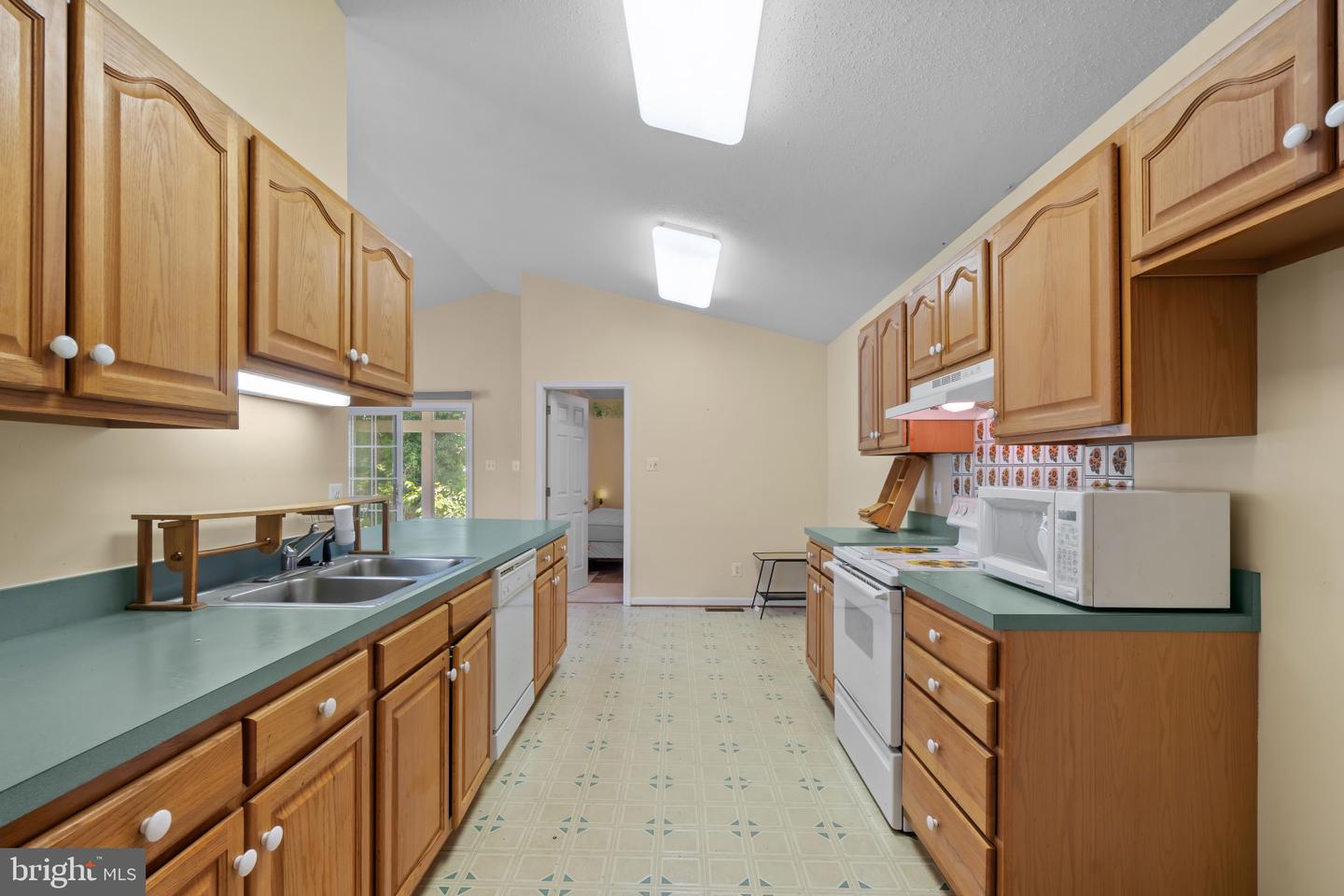 12350 Neale Sound Dr
