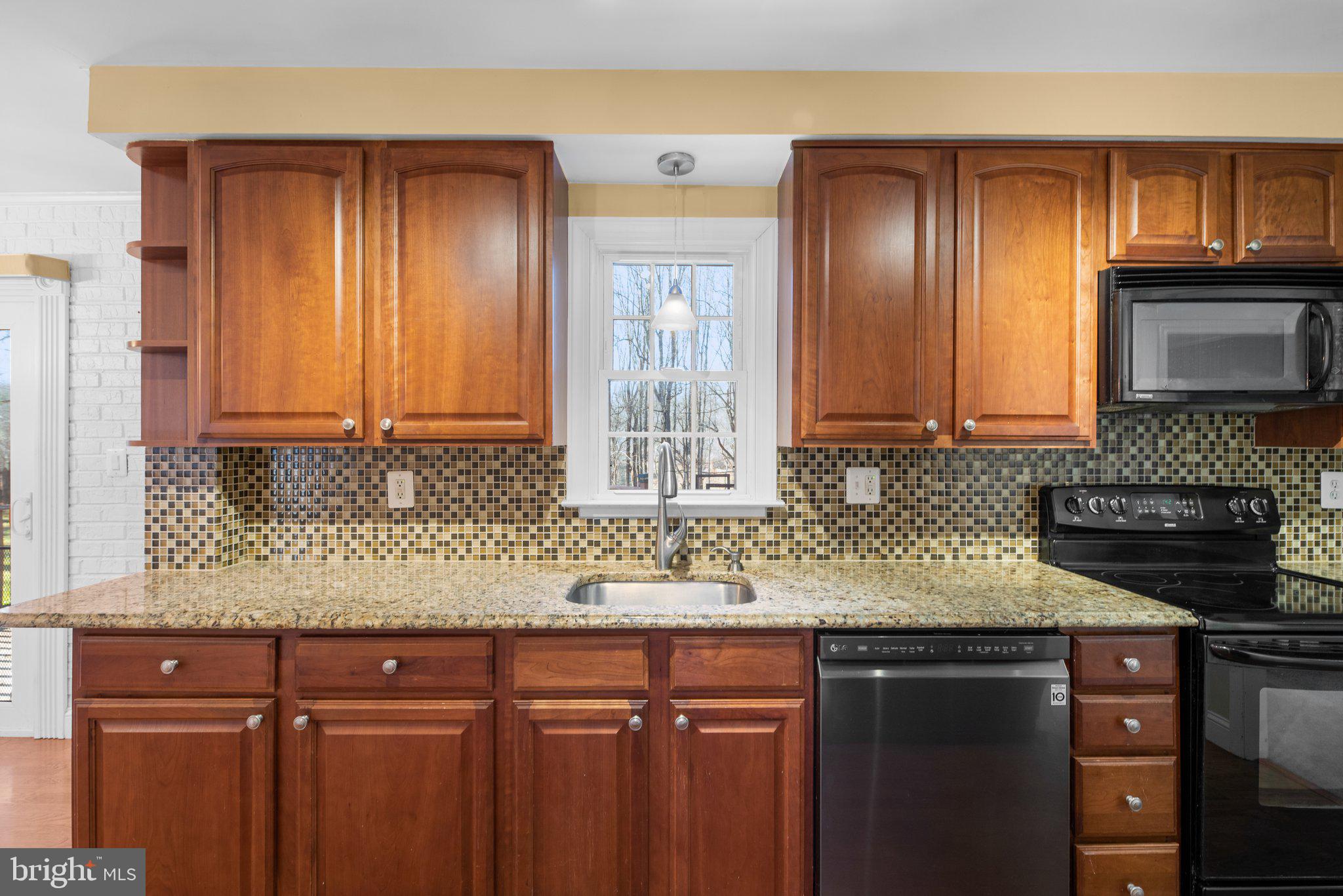 5390 View Point COURT