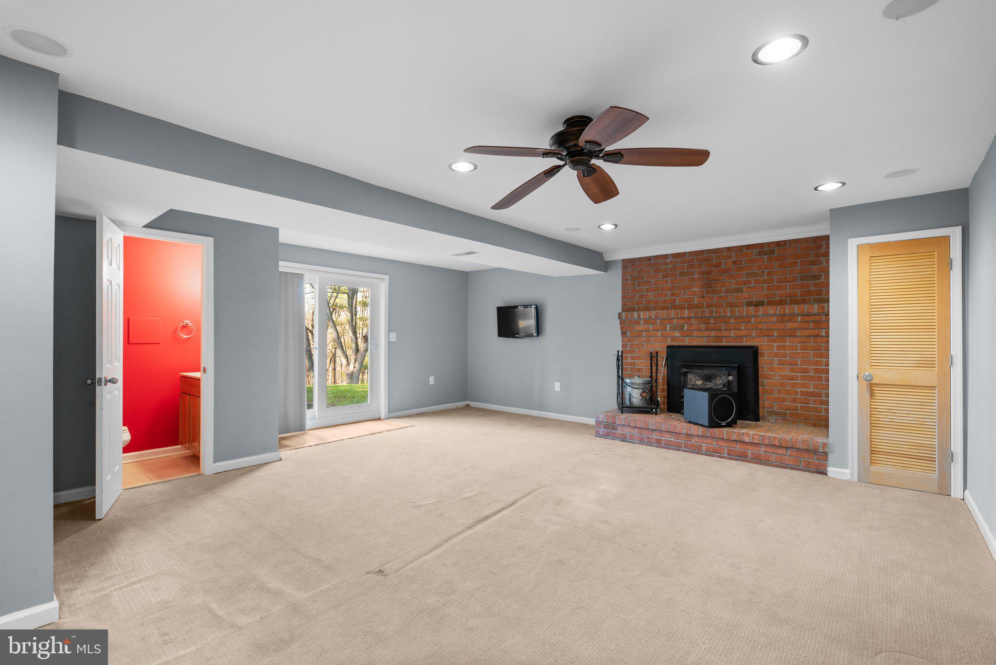 5390 View Point COURT