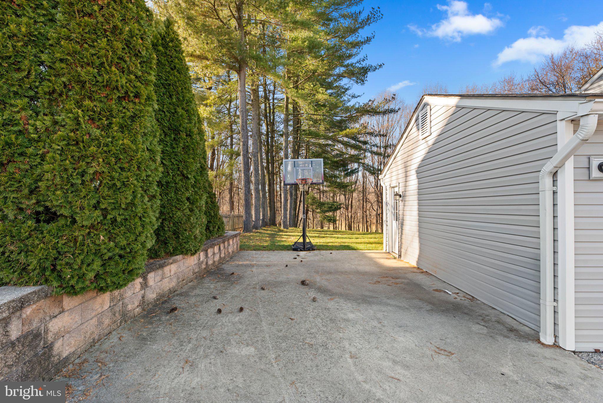 5390 View Point COURT