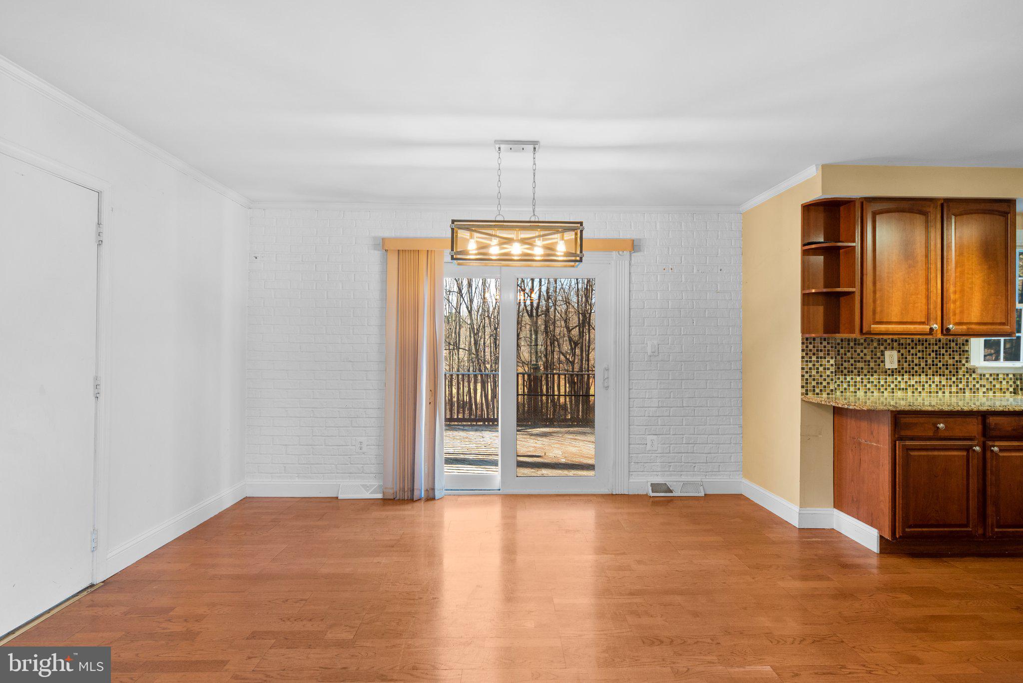 5390 View Point COURT