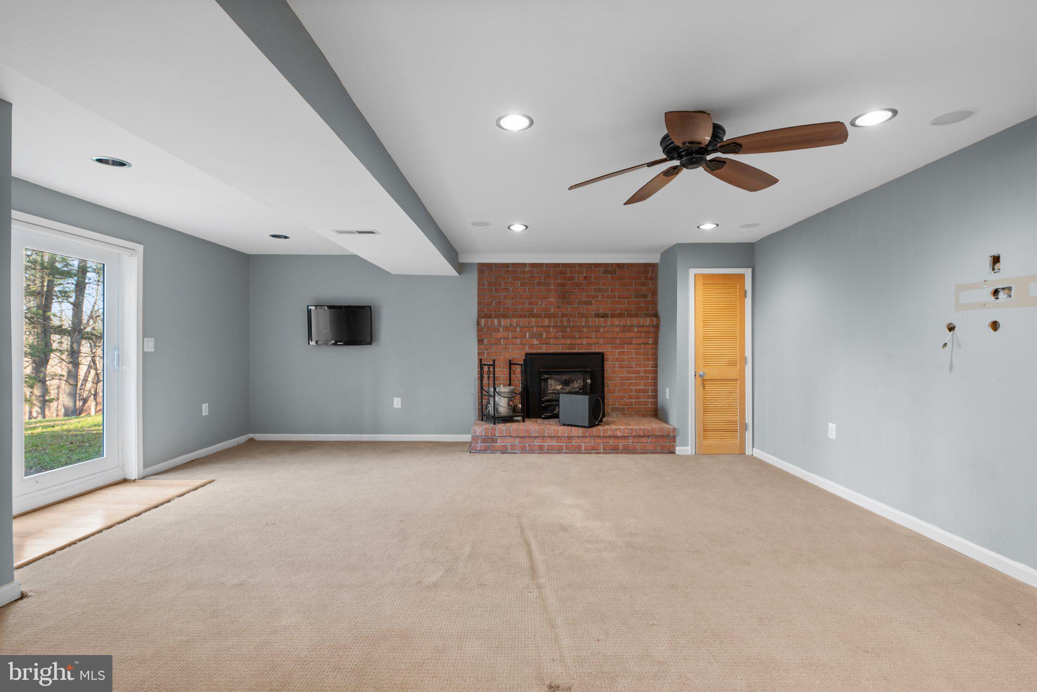 5390 View Point COURT