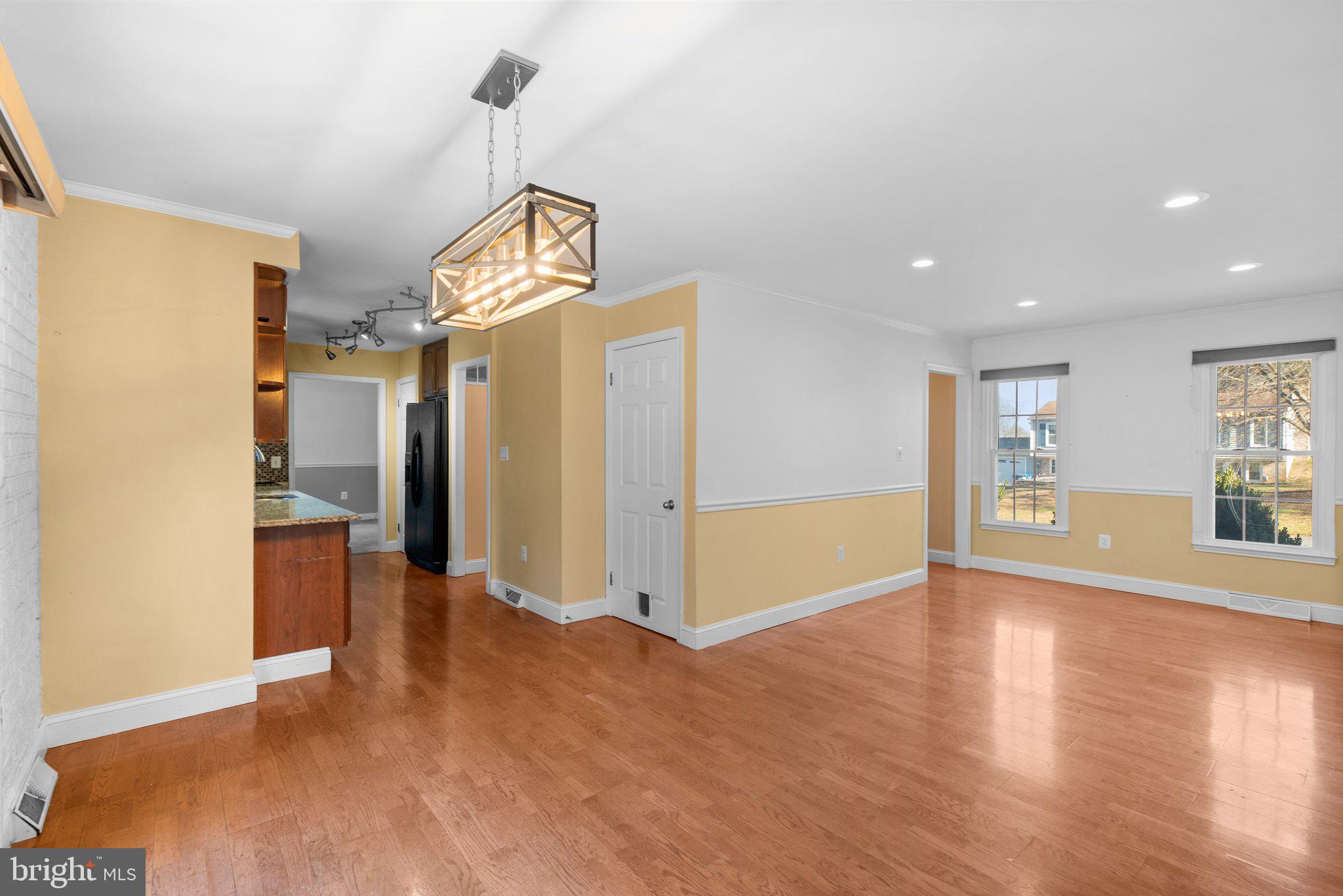 5390 View Point COURT