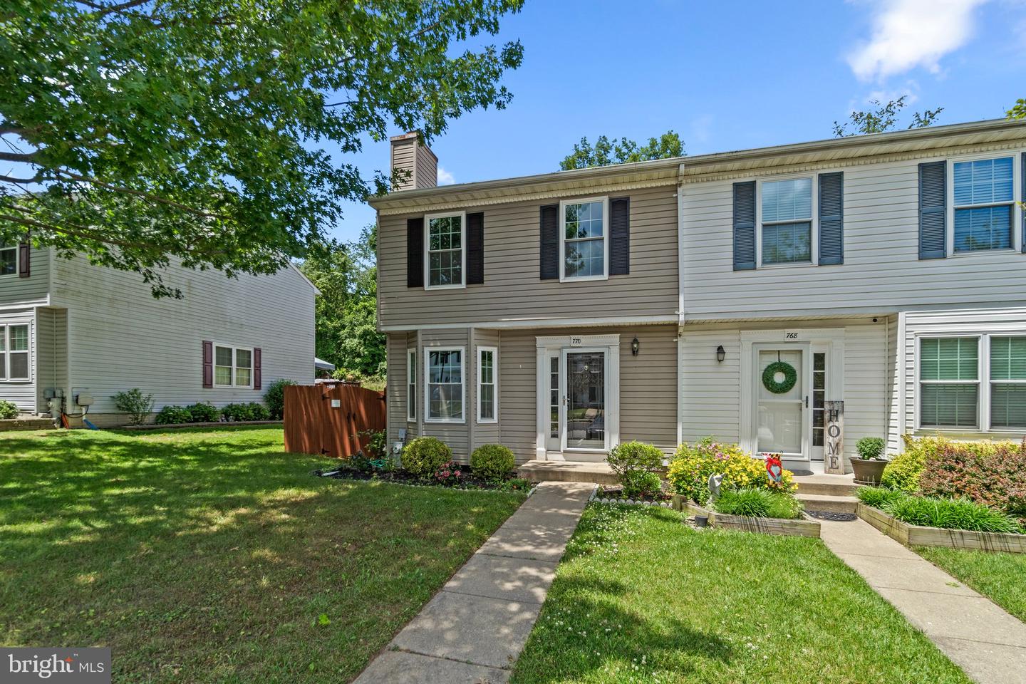 770 Medinah Cir