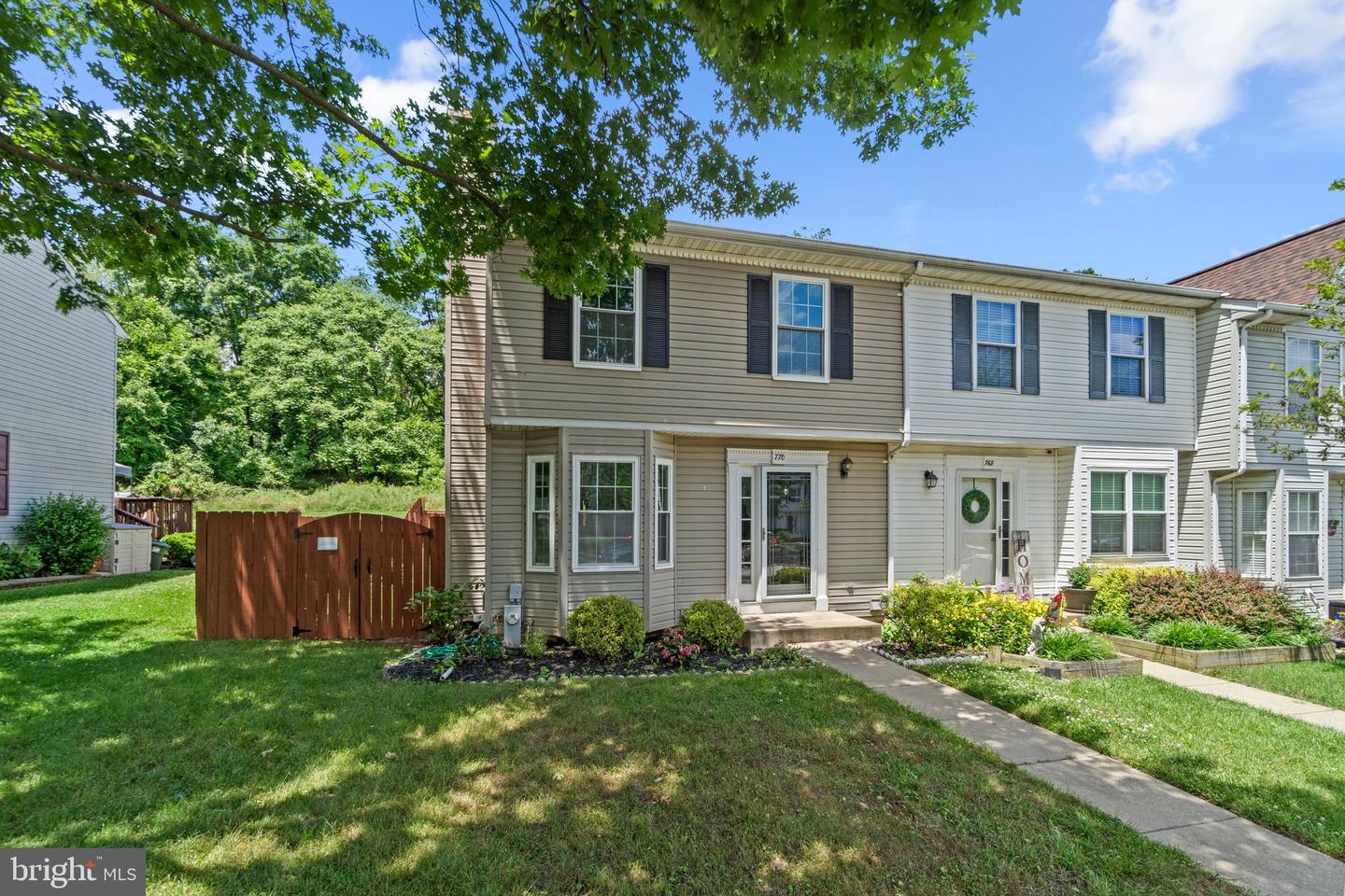 770 Medinah Cir