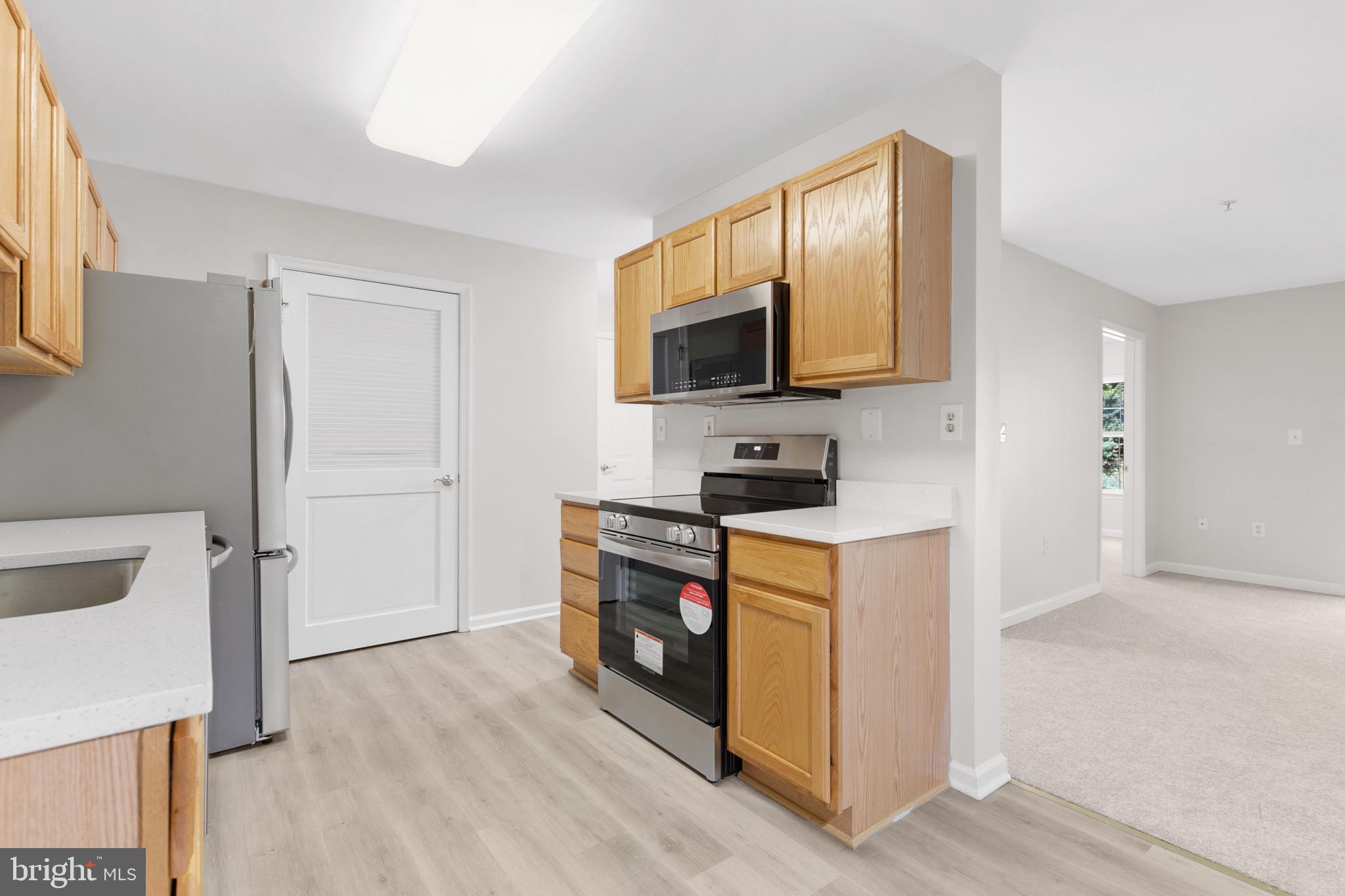 6504 Ridenour Way E #2c