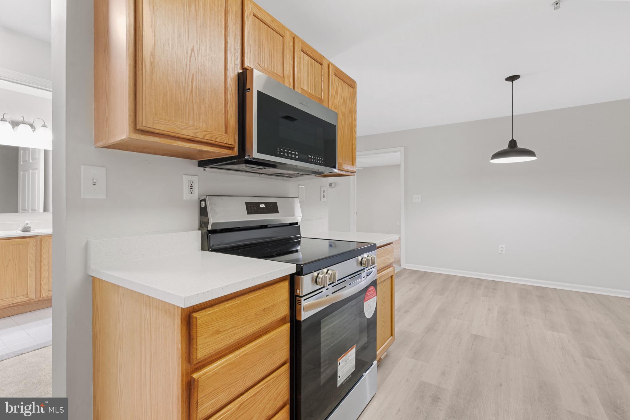 6504 Ridenour Way E #2c