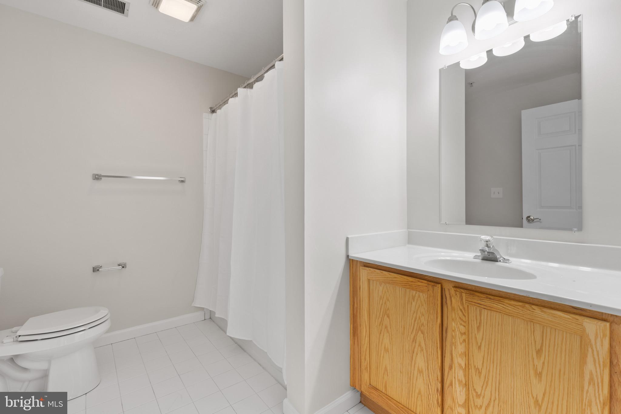 6504 Ridenour Way E #2c