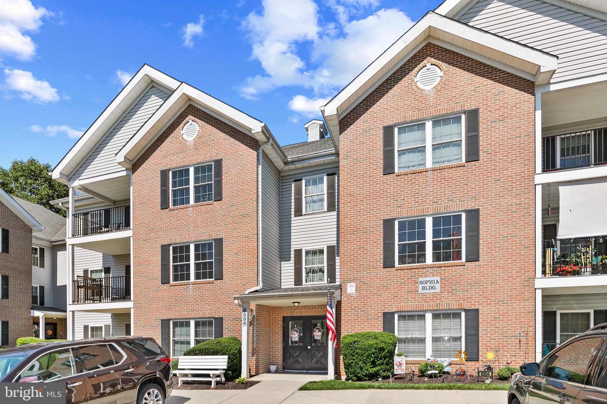 6504 Ridenour Way E #2c