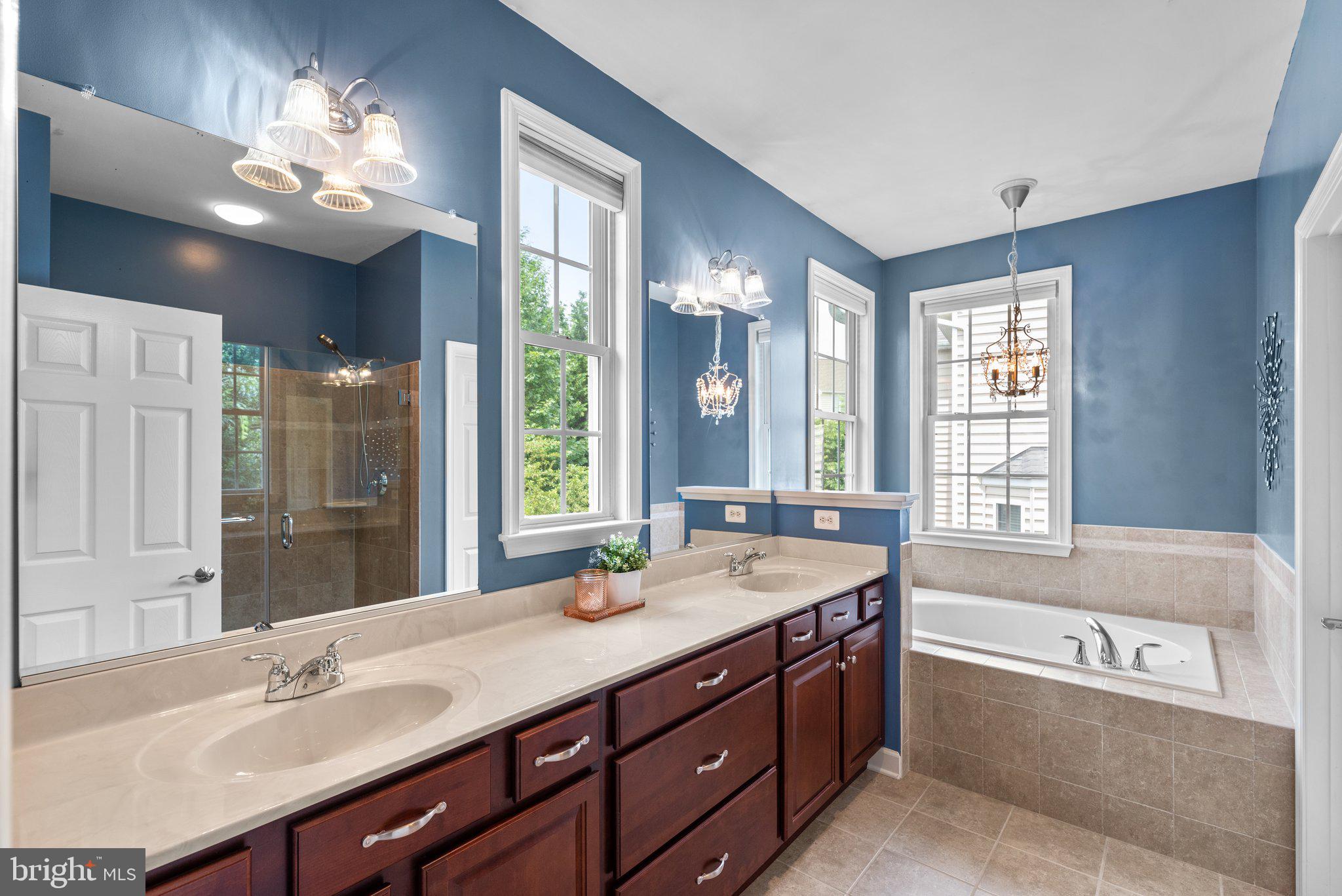 2509 Kings Forest Trl