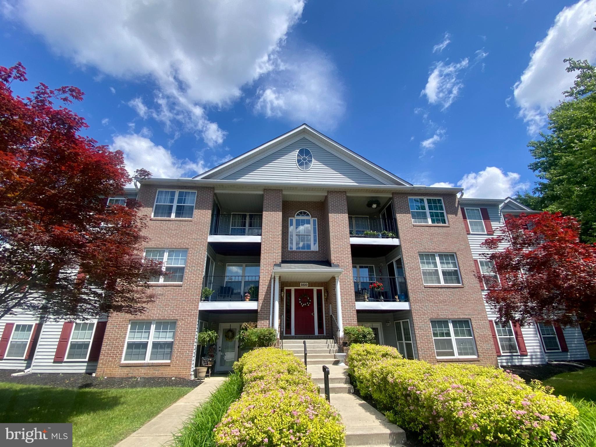 3820 Sunnyfield Ct #3b