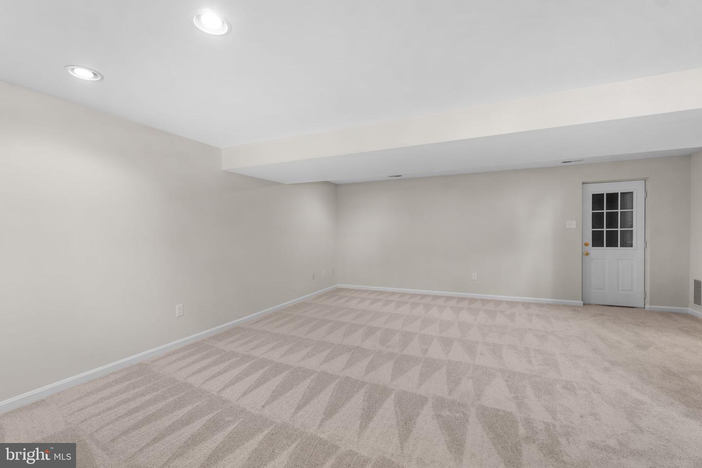 6007 Oklahoma Rd