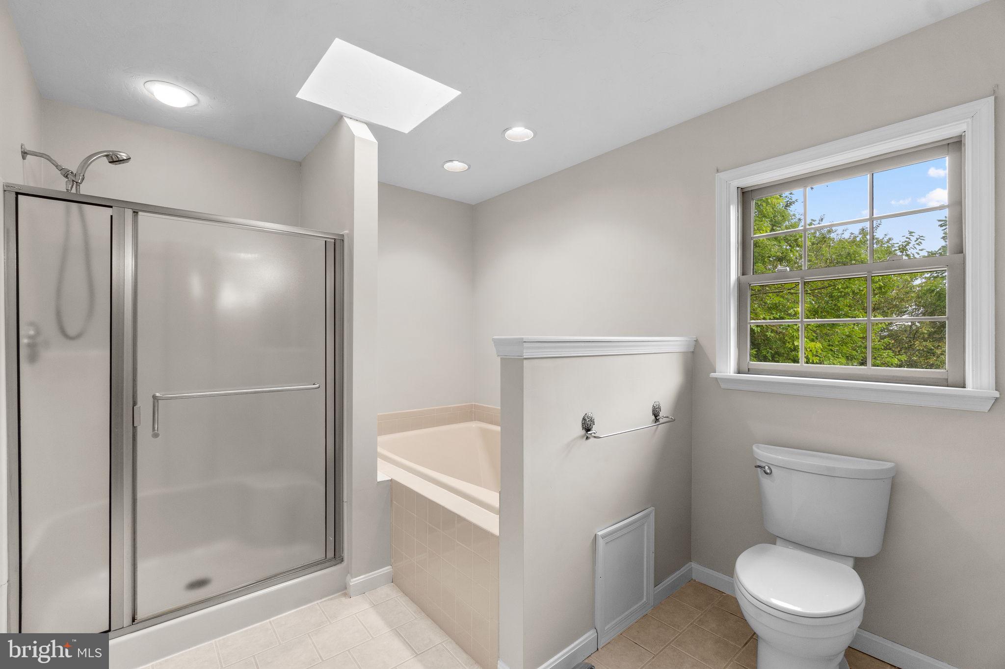 1282 Humbert Schoolhouse Rd