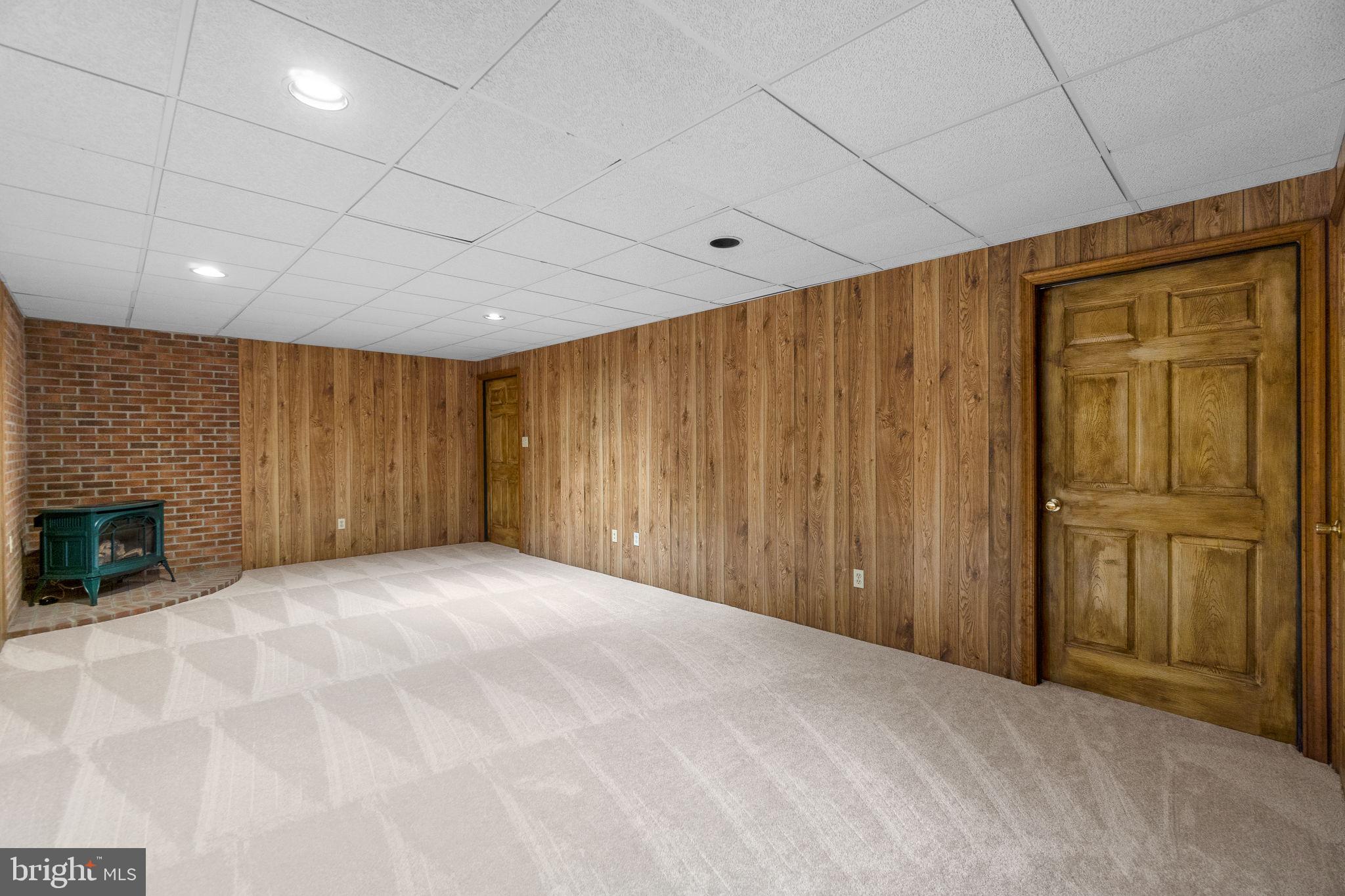 1282 Humbert Schoolhouse Rd