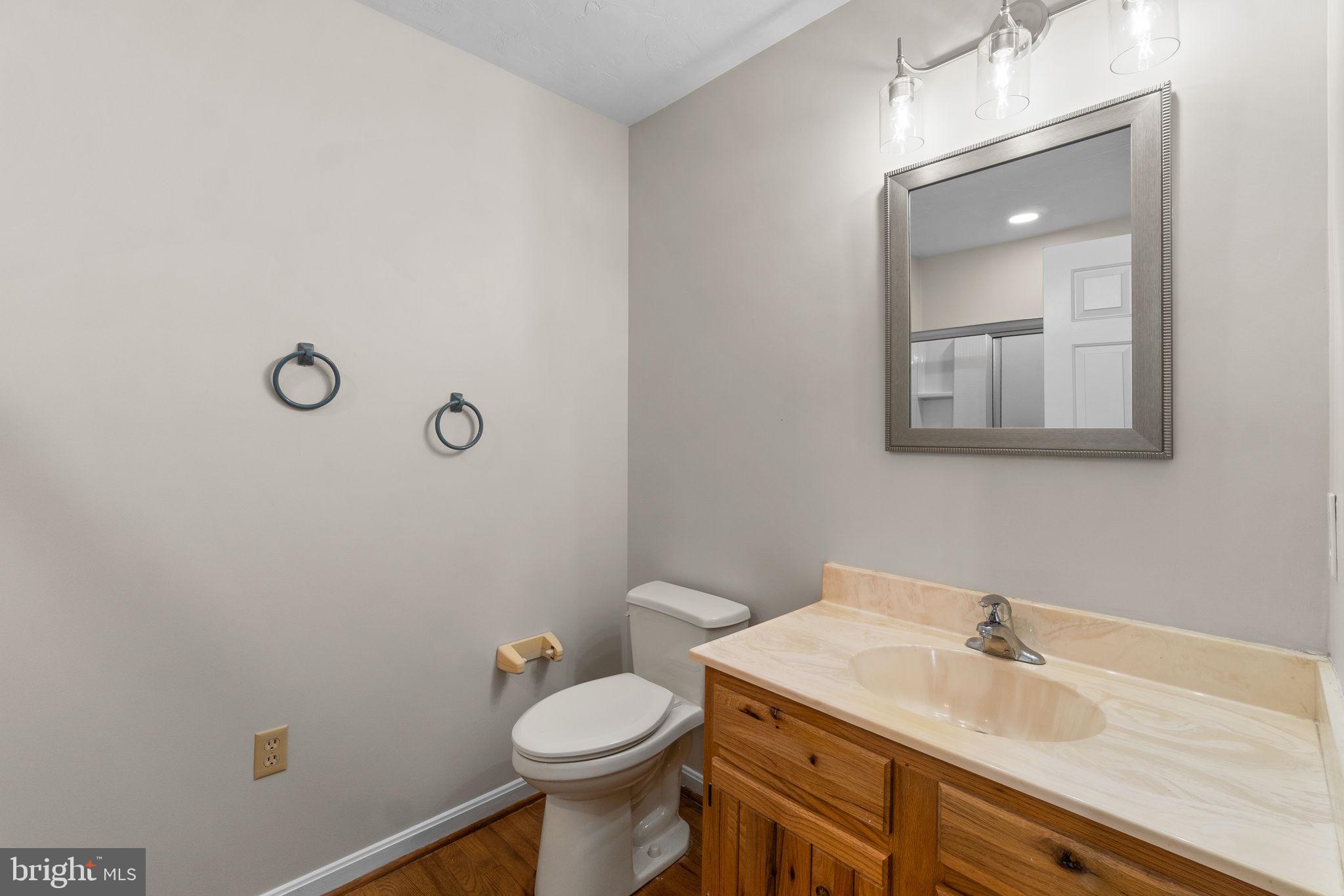 1282 Humbert Schoolhouse Rd