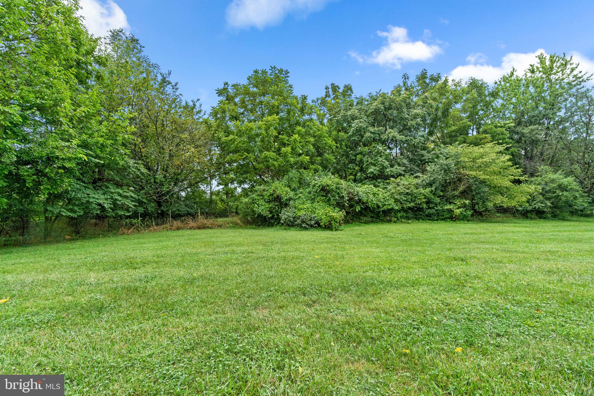 1282 Humbert Schoolhouse Rd