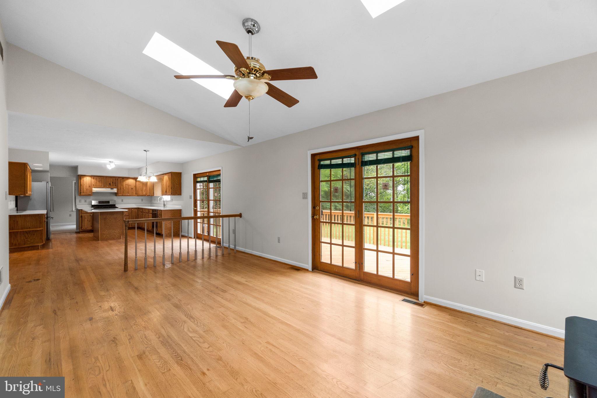 1282 Humbert Schoolhouse Rd