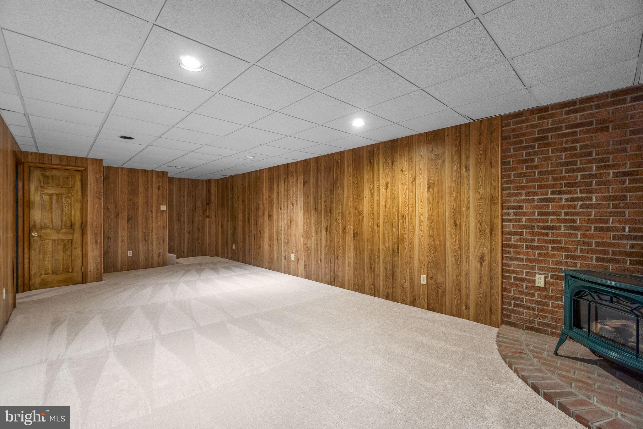 1282 Humbert Schoolhouse Rd