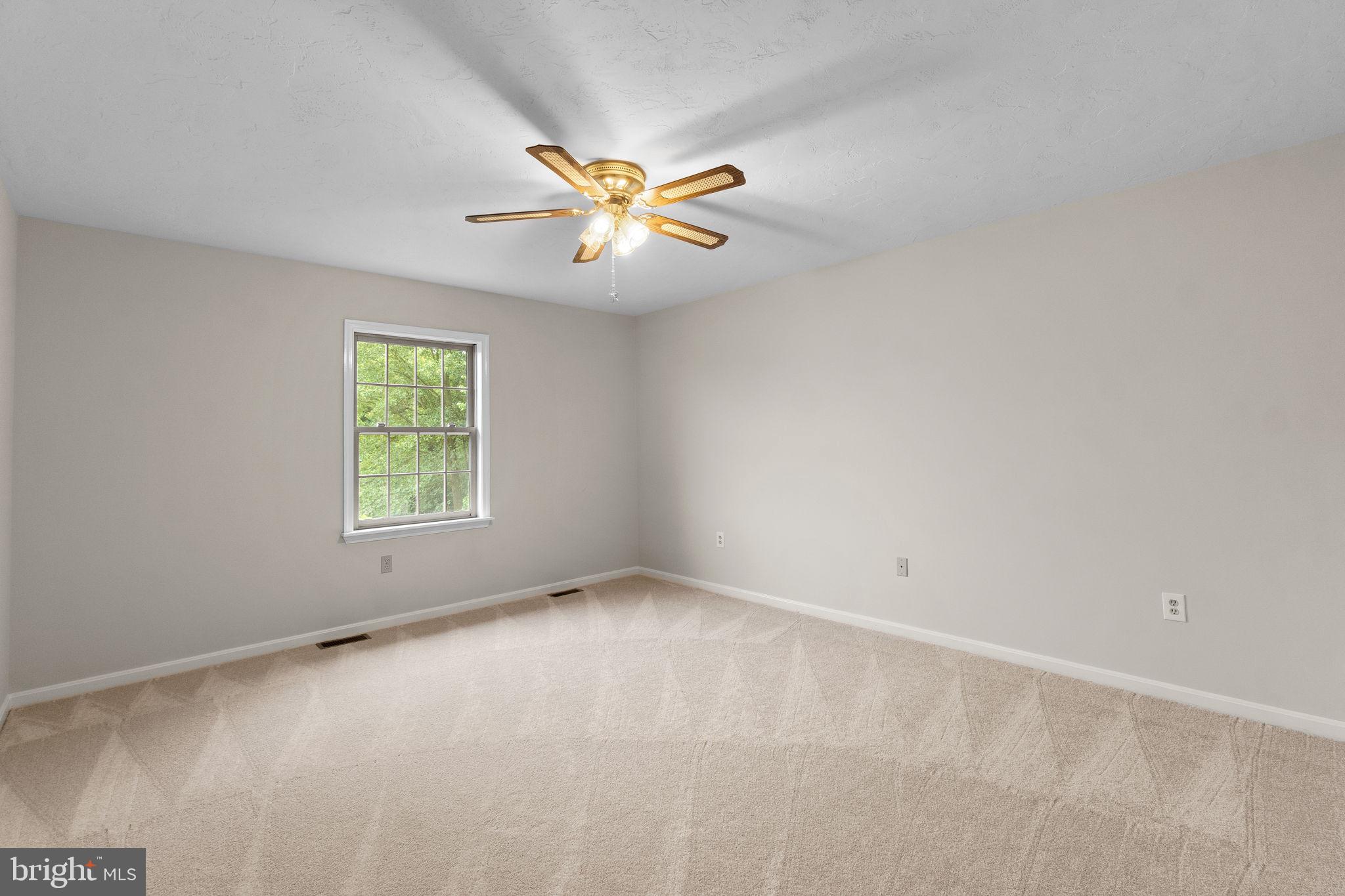 1282 Humbert Schoolhouse Rd