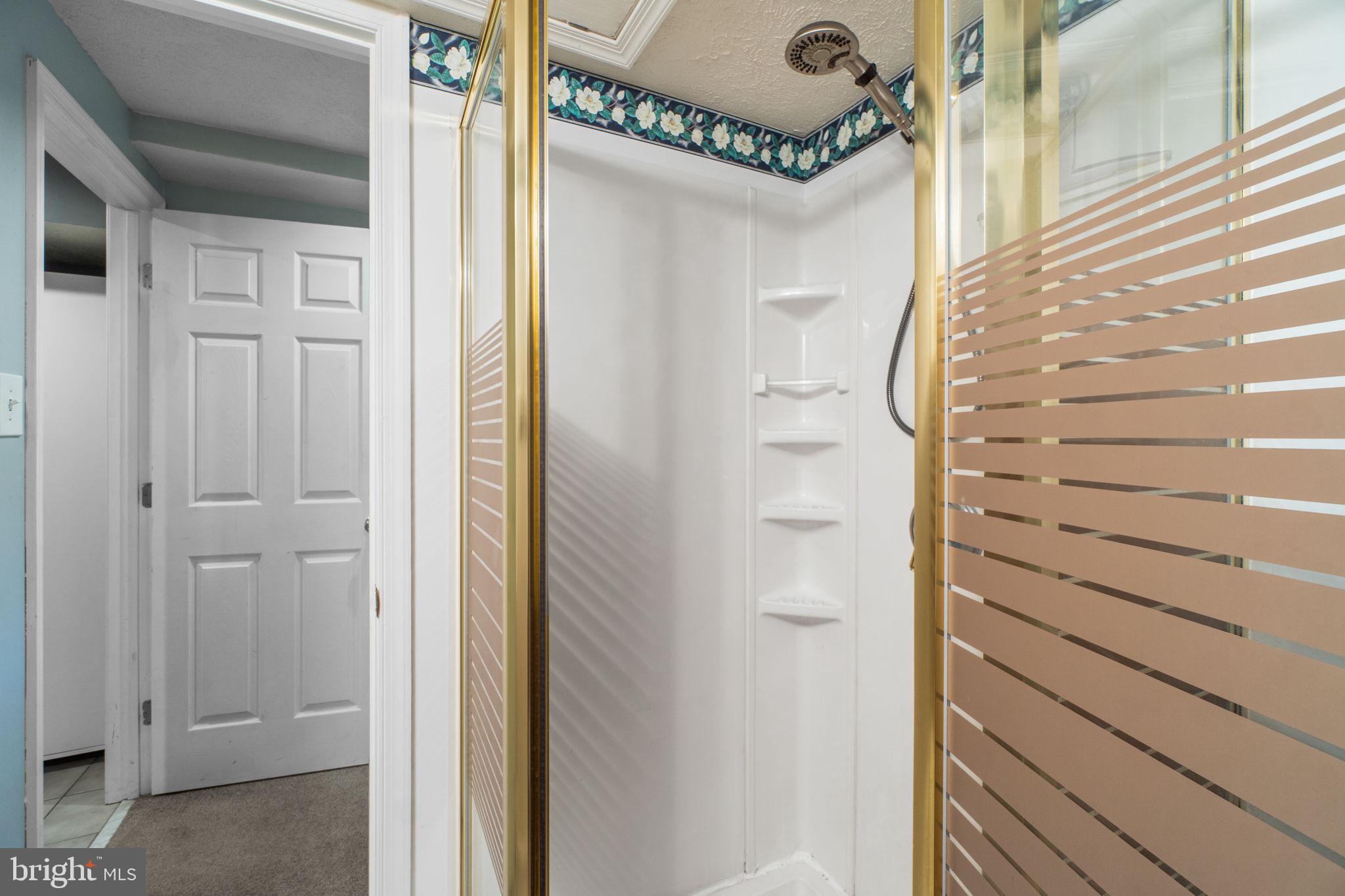 1695 King Richard Rd