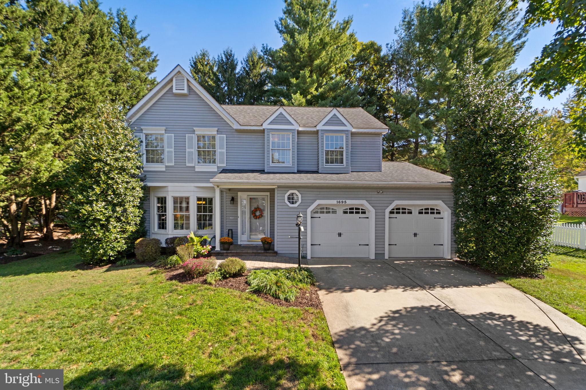 1695 King Richard Rd