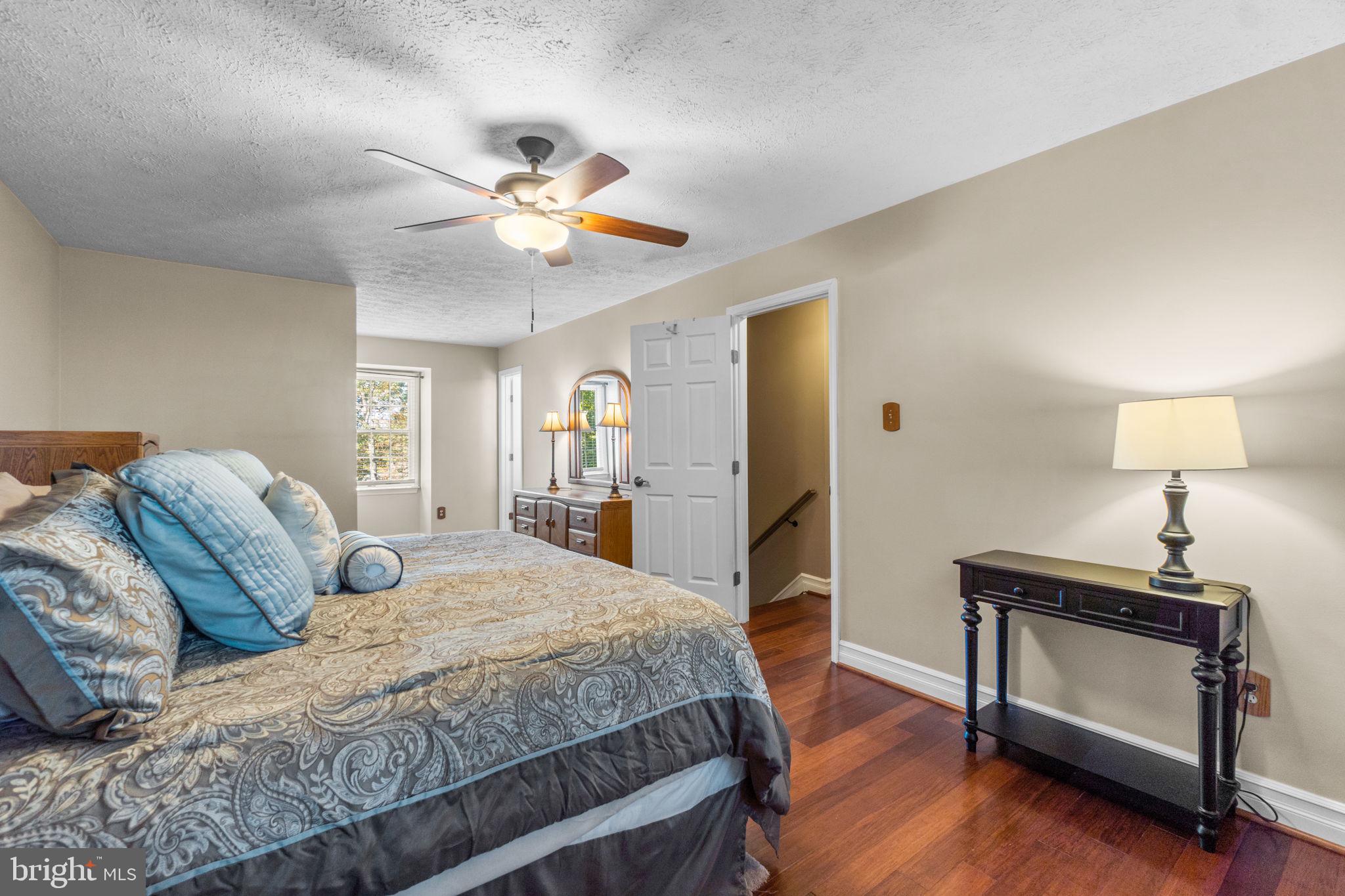 1695 King Richard Rd