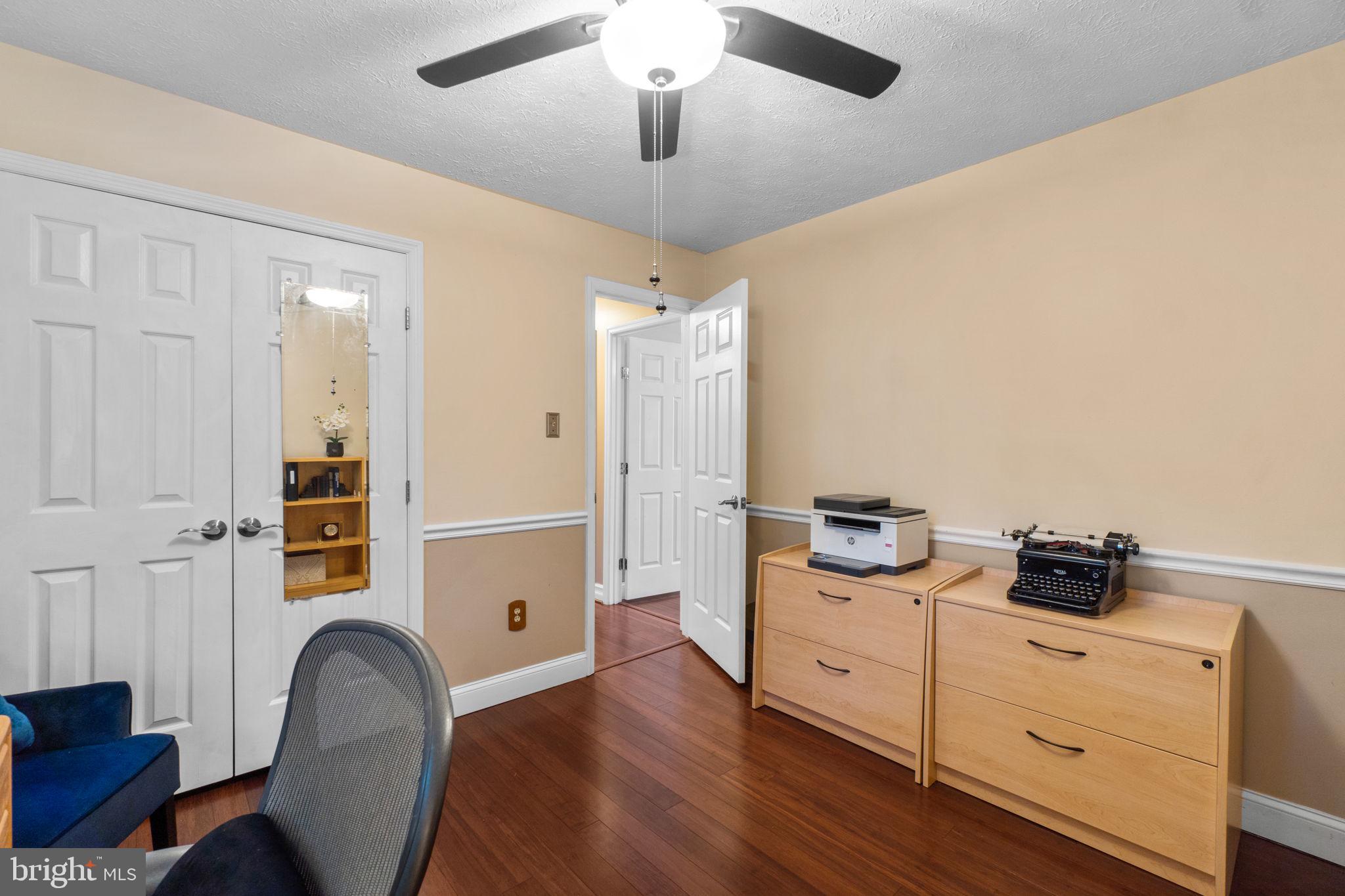 1695 King Richard Rd