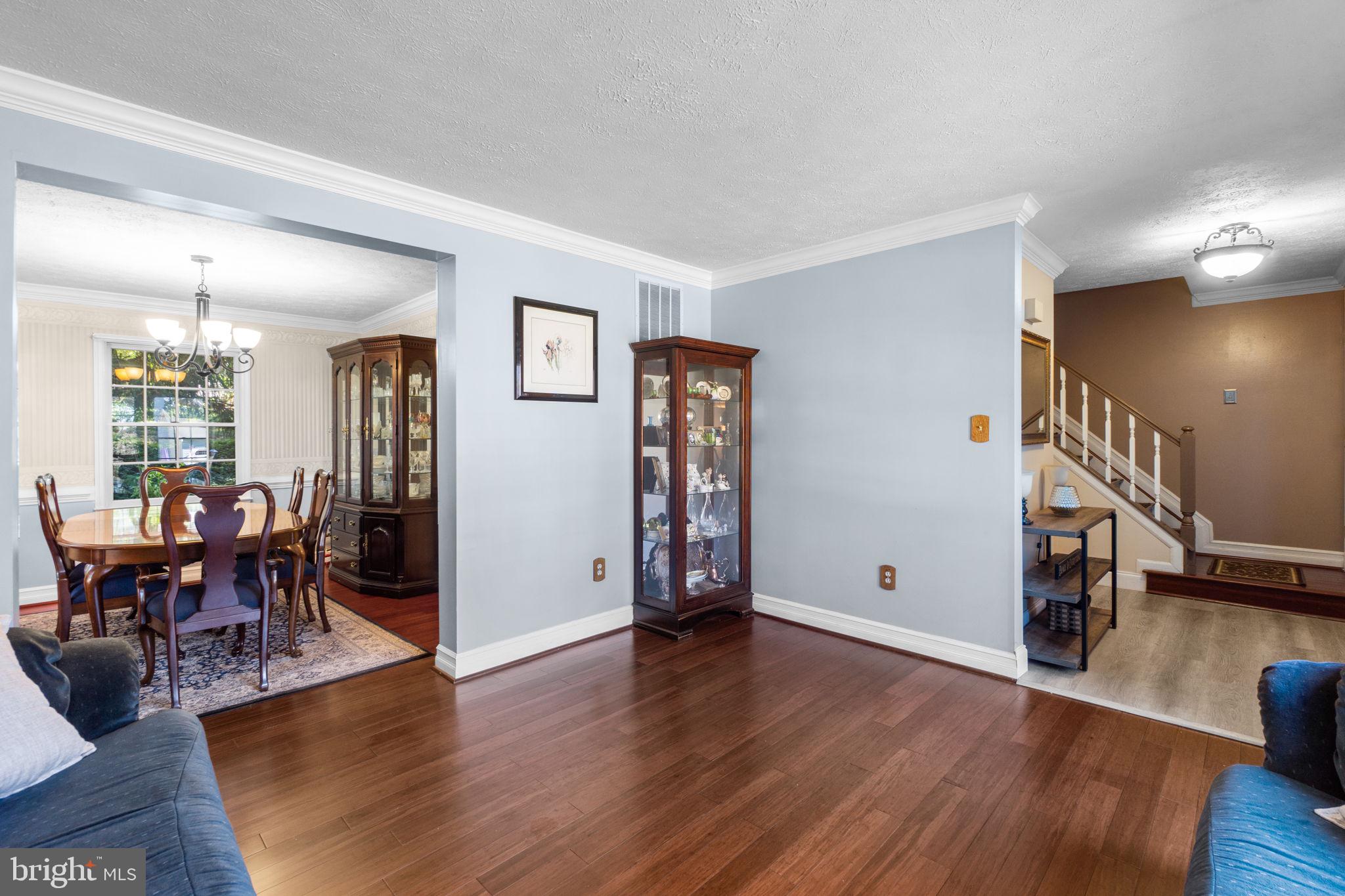 1695 King Richard Rd