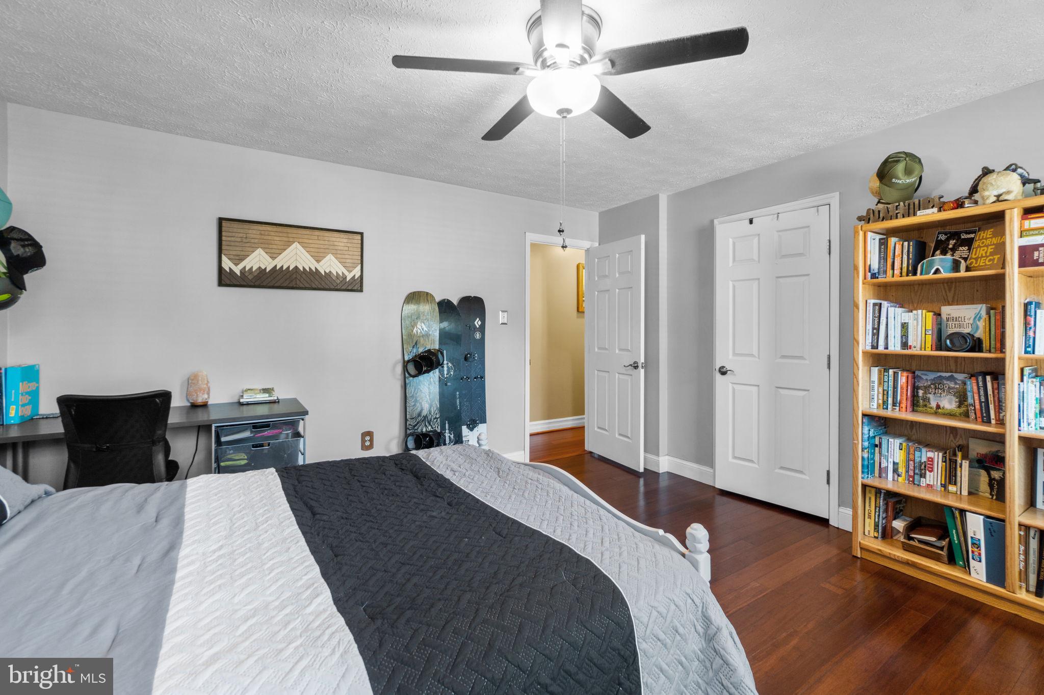 1695 King Richard Rd