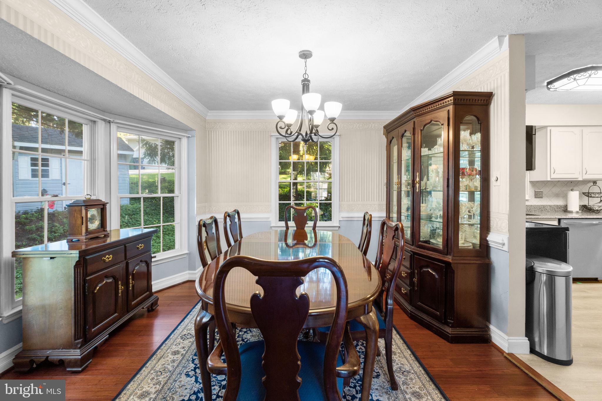 1695 King Richard Rd