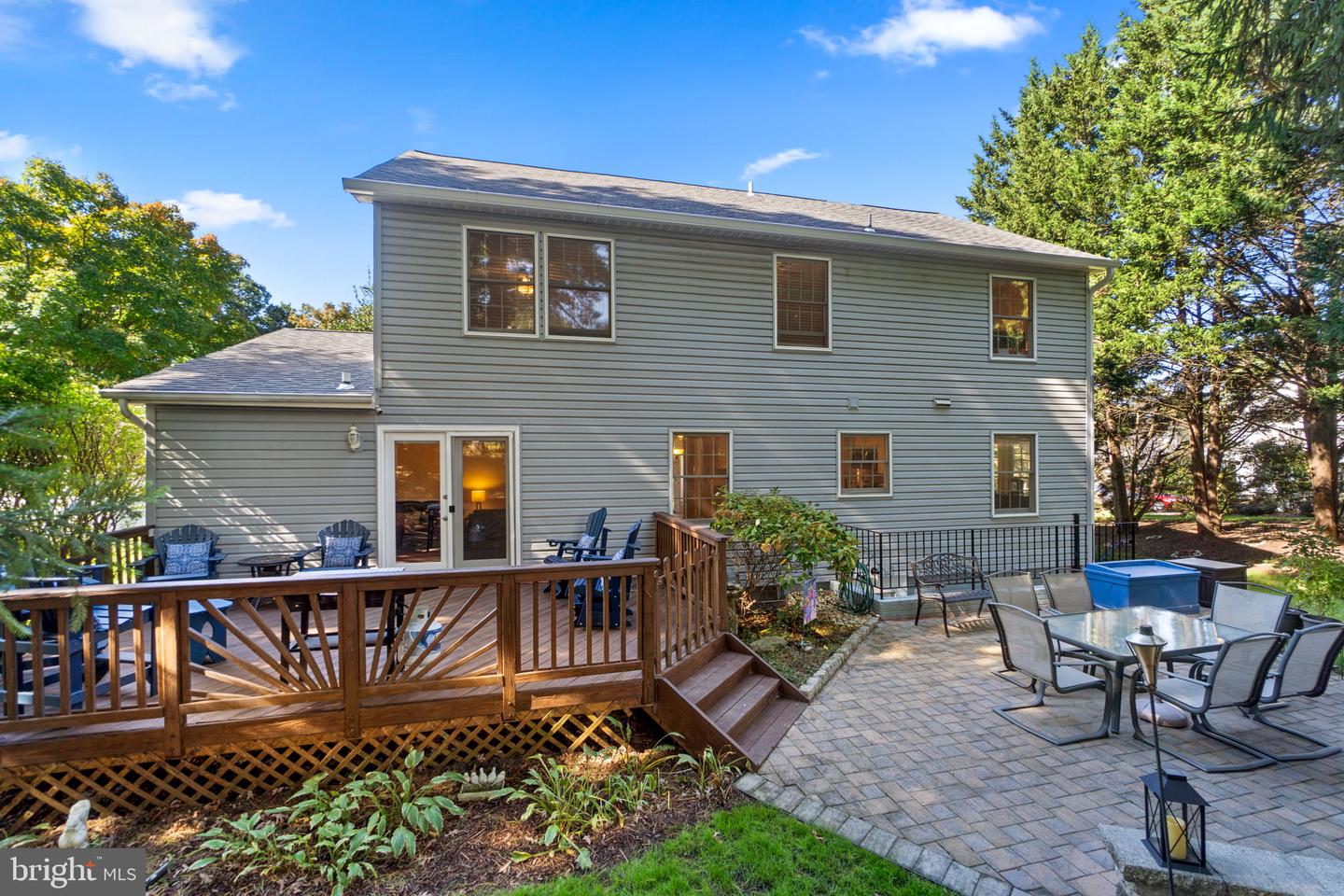 1695 King Richard Rd