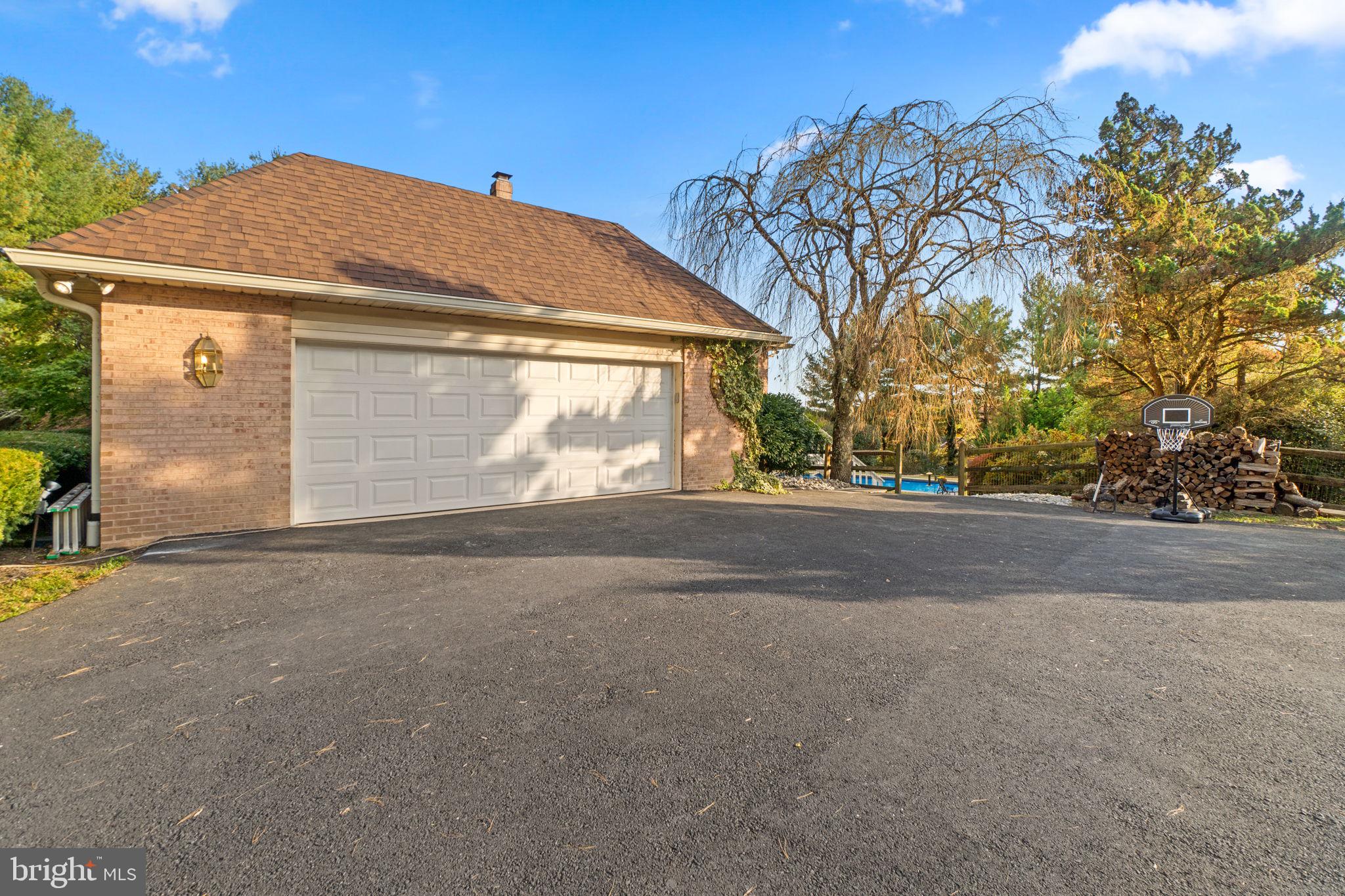 2741 Cold Saturday Dr