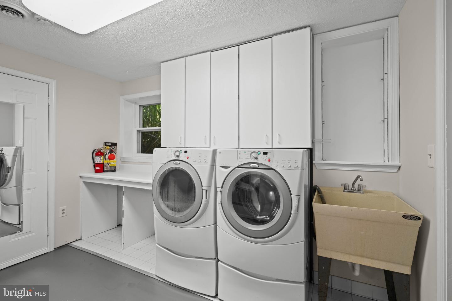 3901 Bixler Church Rd