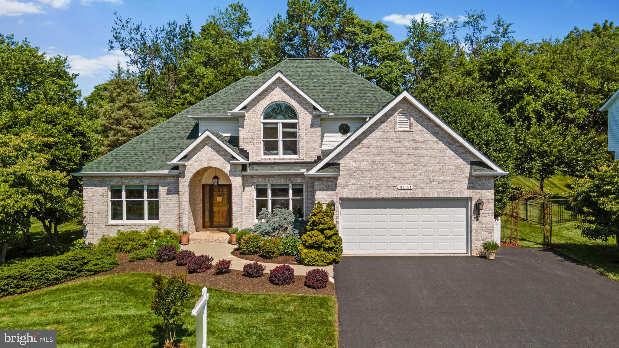 2041 Sherryl Ave