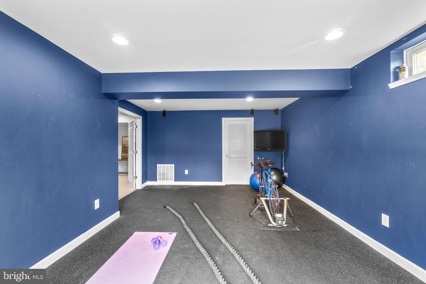 609 Corsair Ct