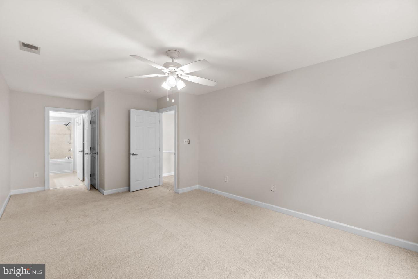 609 Corsair Ct