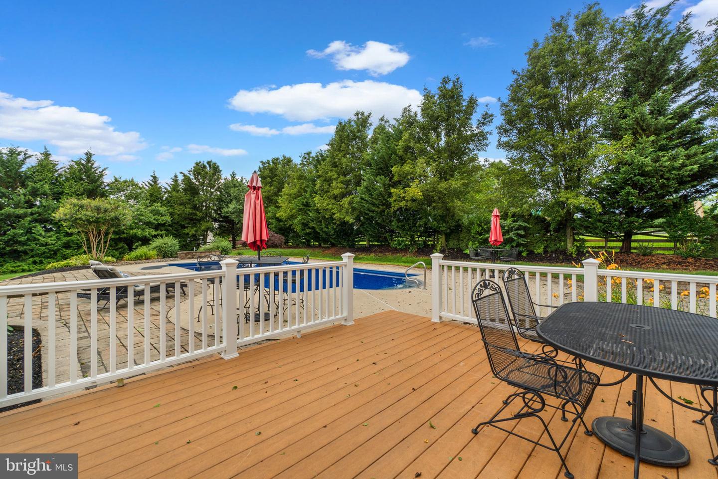 609 Corsair Ct