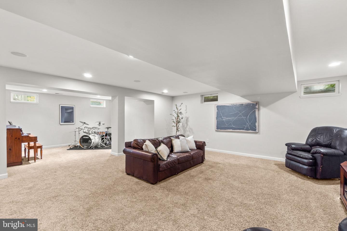 609 Corsair Ct
