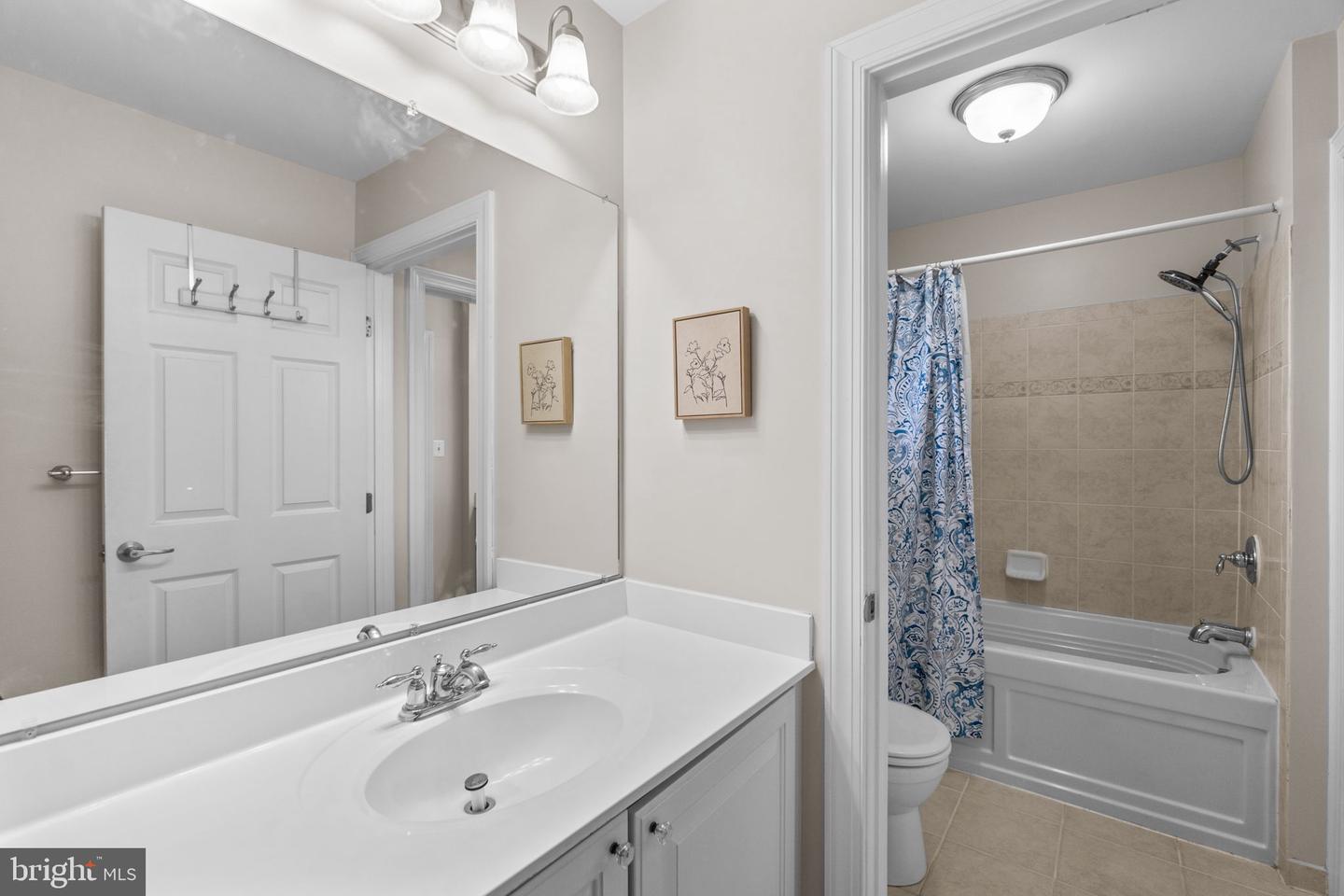 609 Corsair Ct