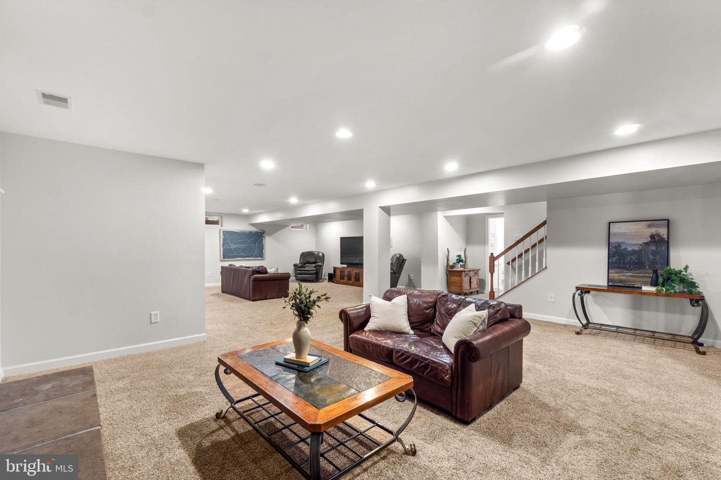609 Corsair Ct