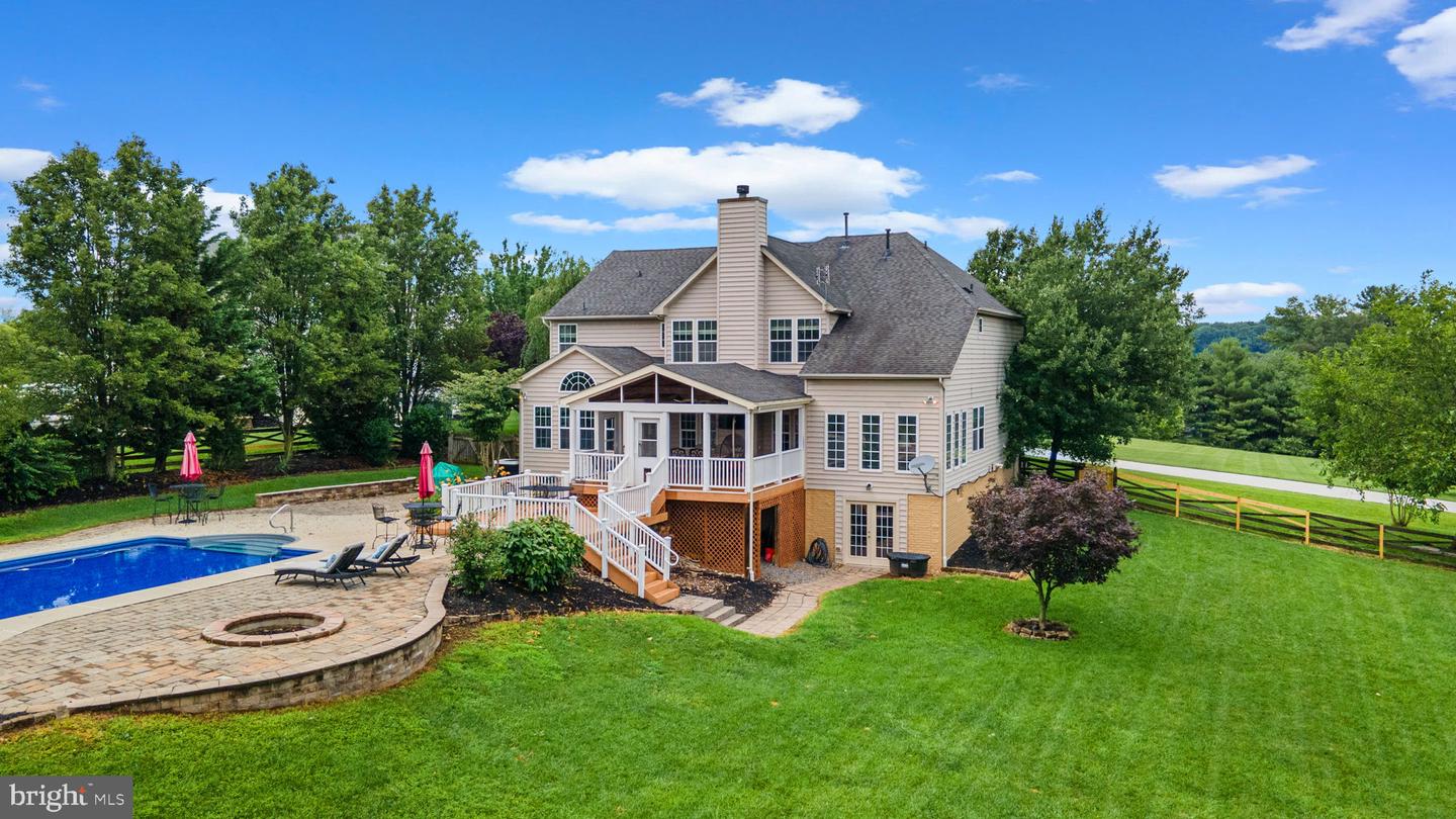 609 Corsair Ct