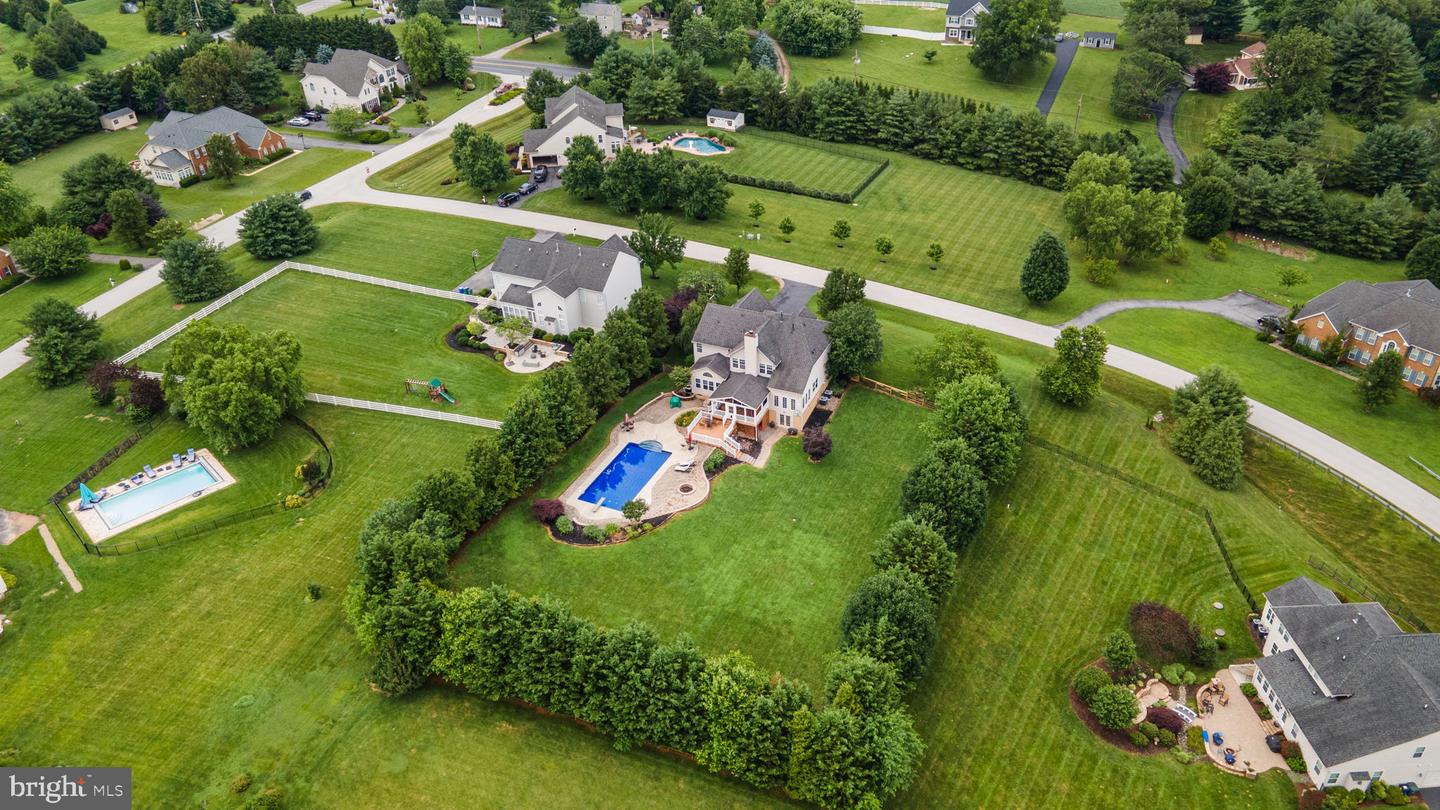 609 Corsair Ct
