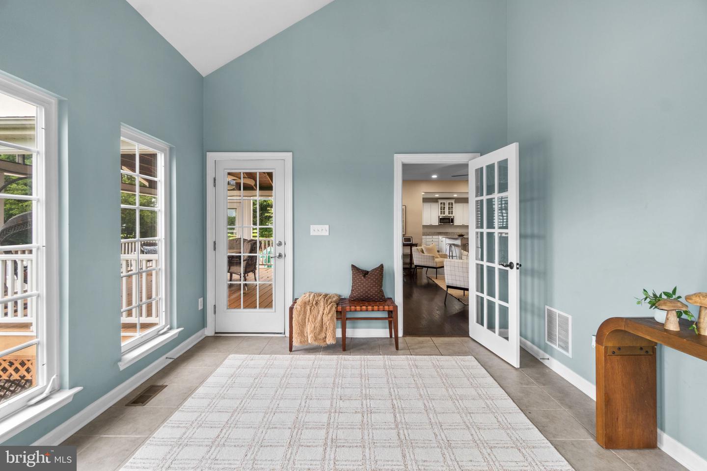 609 Corsair Ct