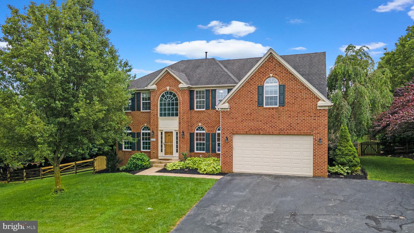 609 Corsair Ct