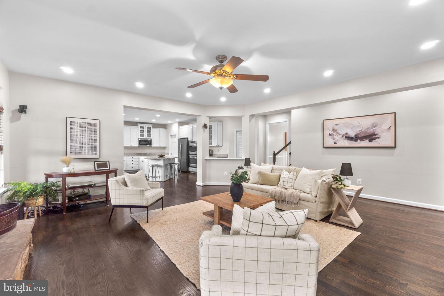 609 Corsair Ct