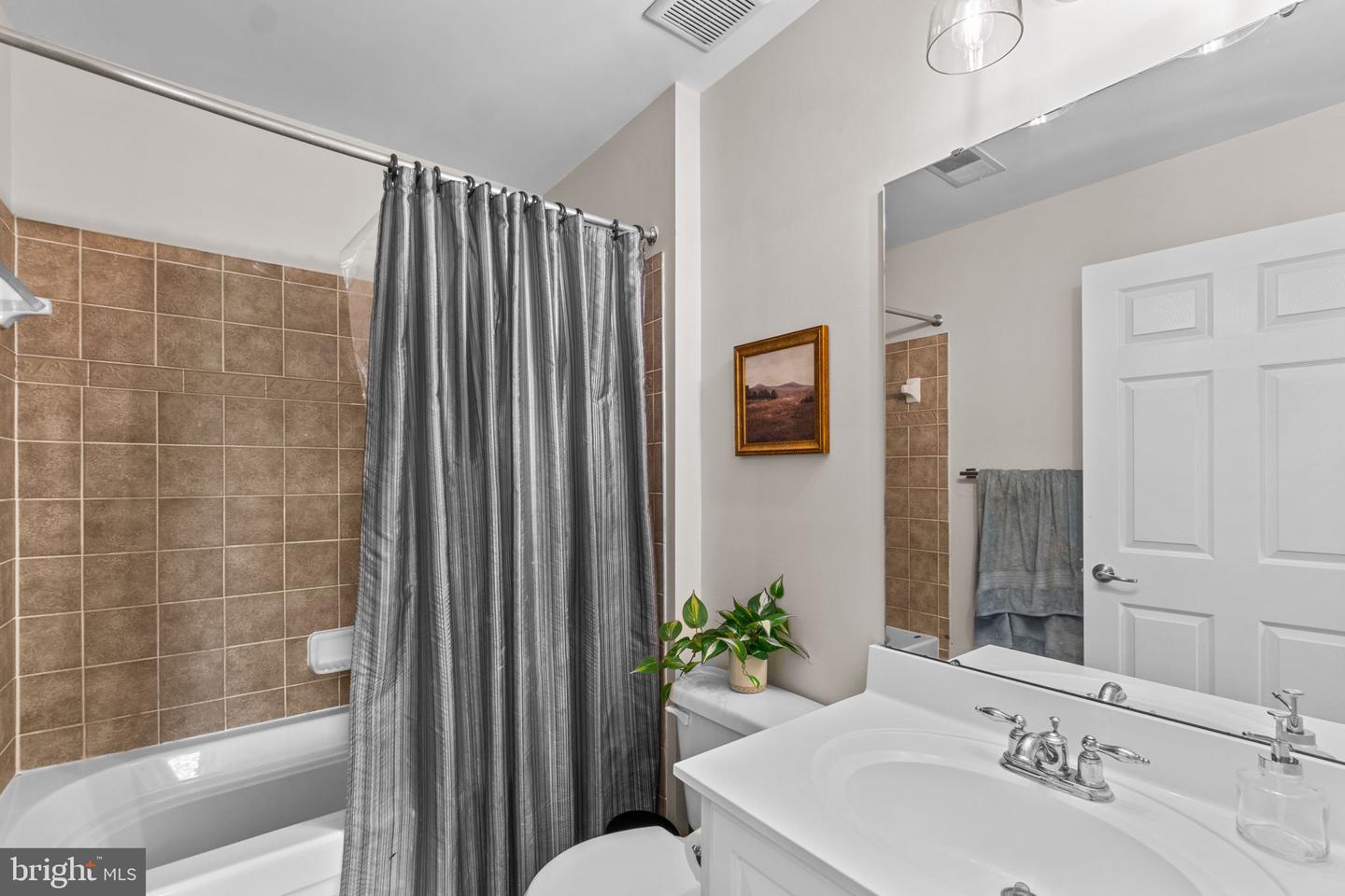 609 Corsair Ct