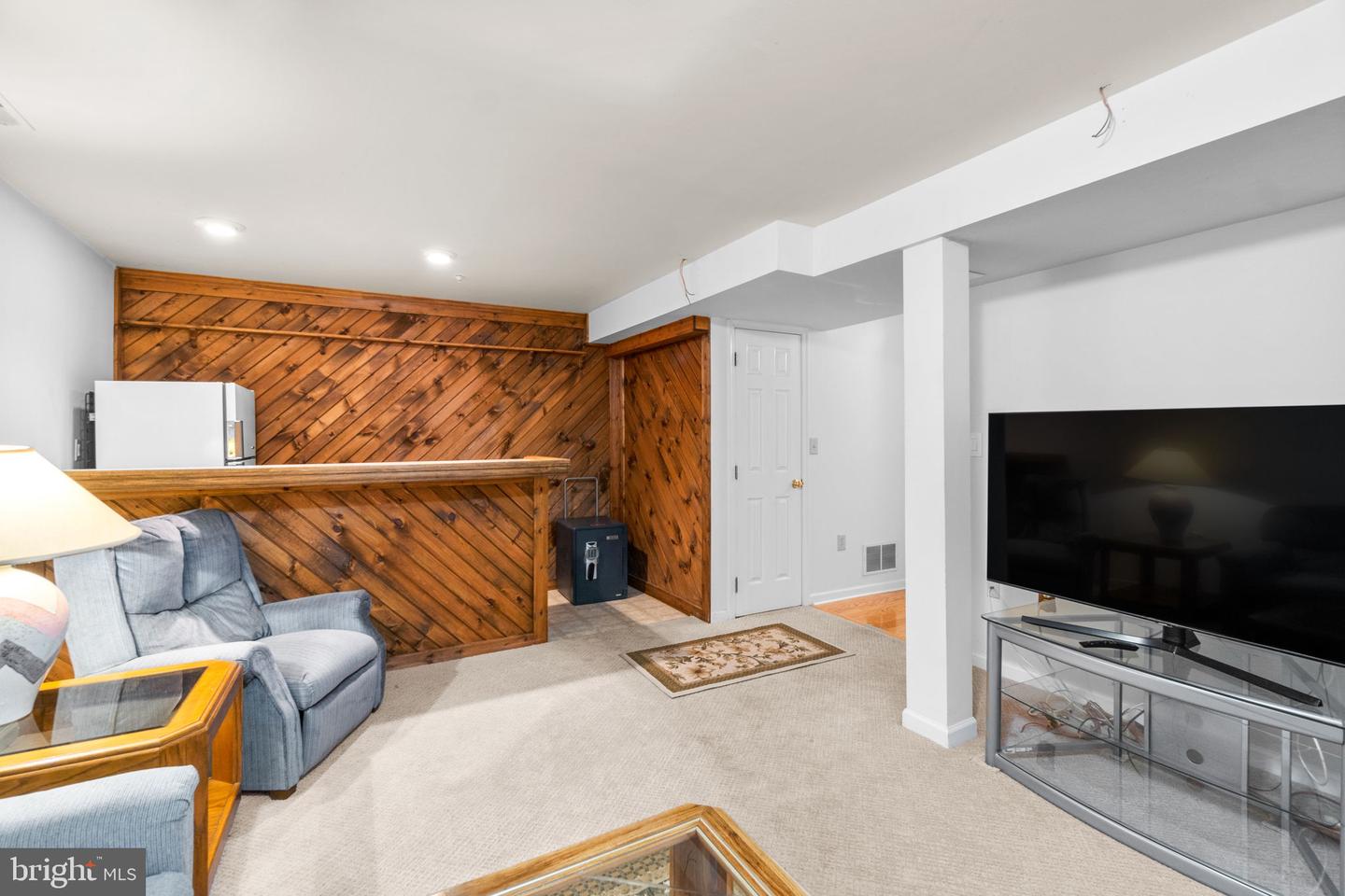 1232 Fairway Dr