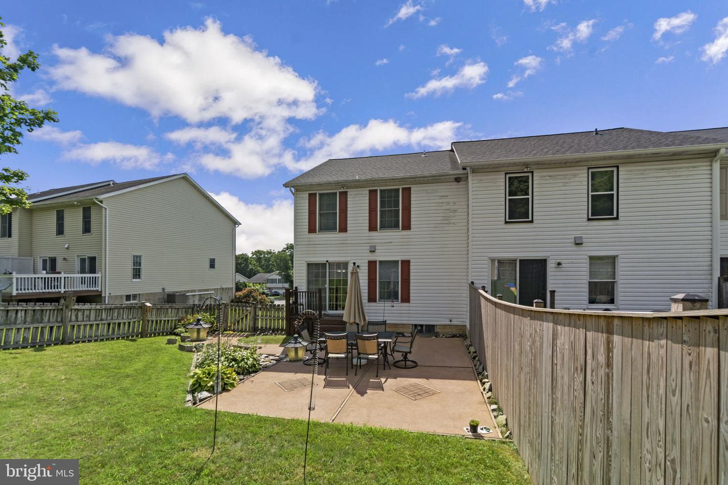 1232 Fairway Dr